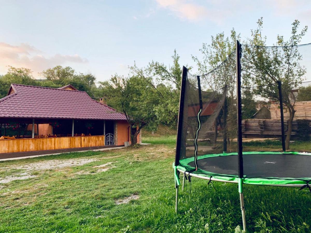 Pensiunea Colt De Rai Săcel エクステリア 写真